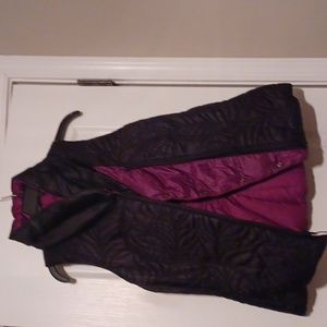 Beautiful Lululemon reversible vest
